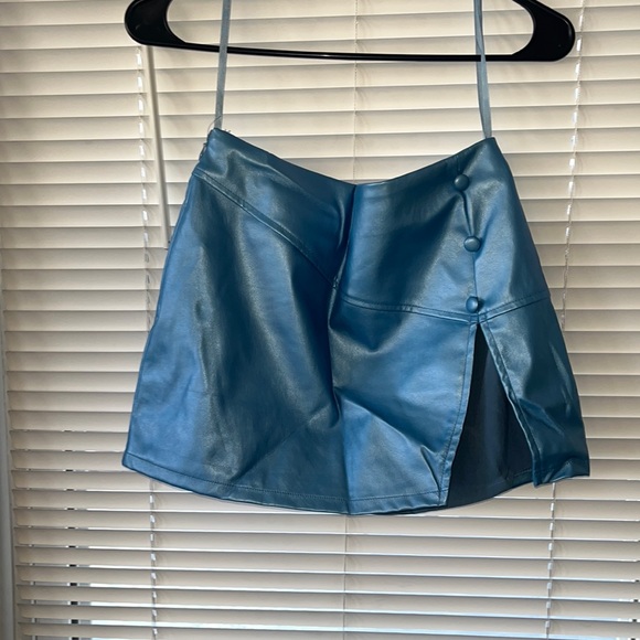 REMOVING ‼️ SUPERDOWN MINI SKIRT - Picture 2 of 6